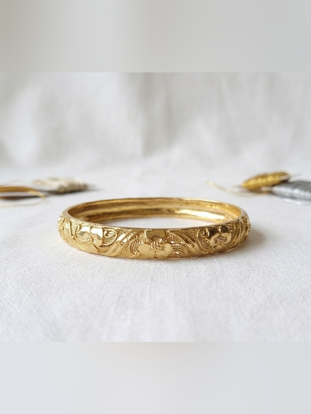 Gold Floral Engraved Women's Bangle Bracelet